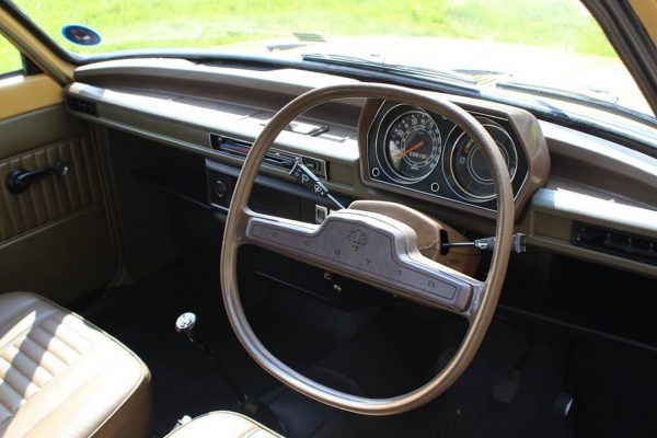 Austin Allegro cockpit