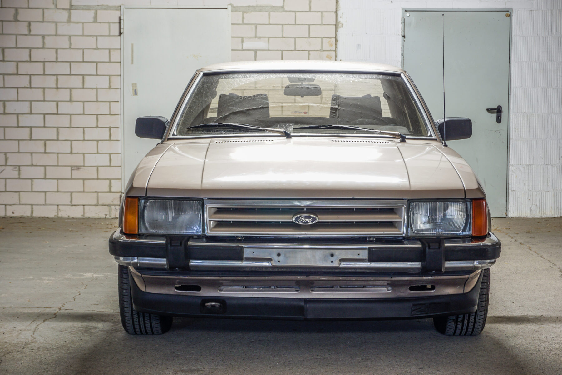 Ford Granada 2.8i Ghia