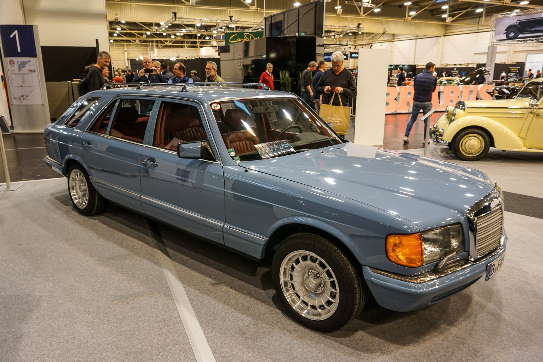 Yayoi Kusama Mercedes Benz W126 station wagon