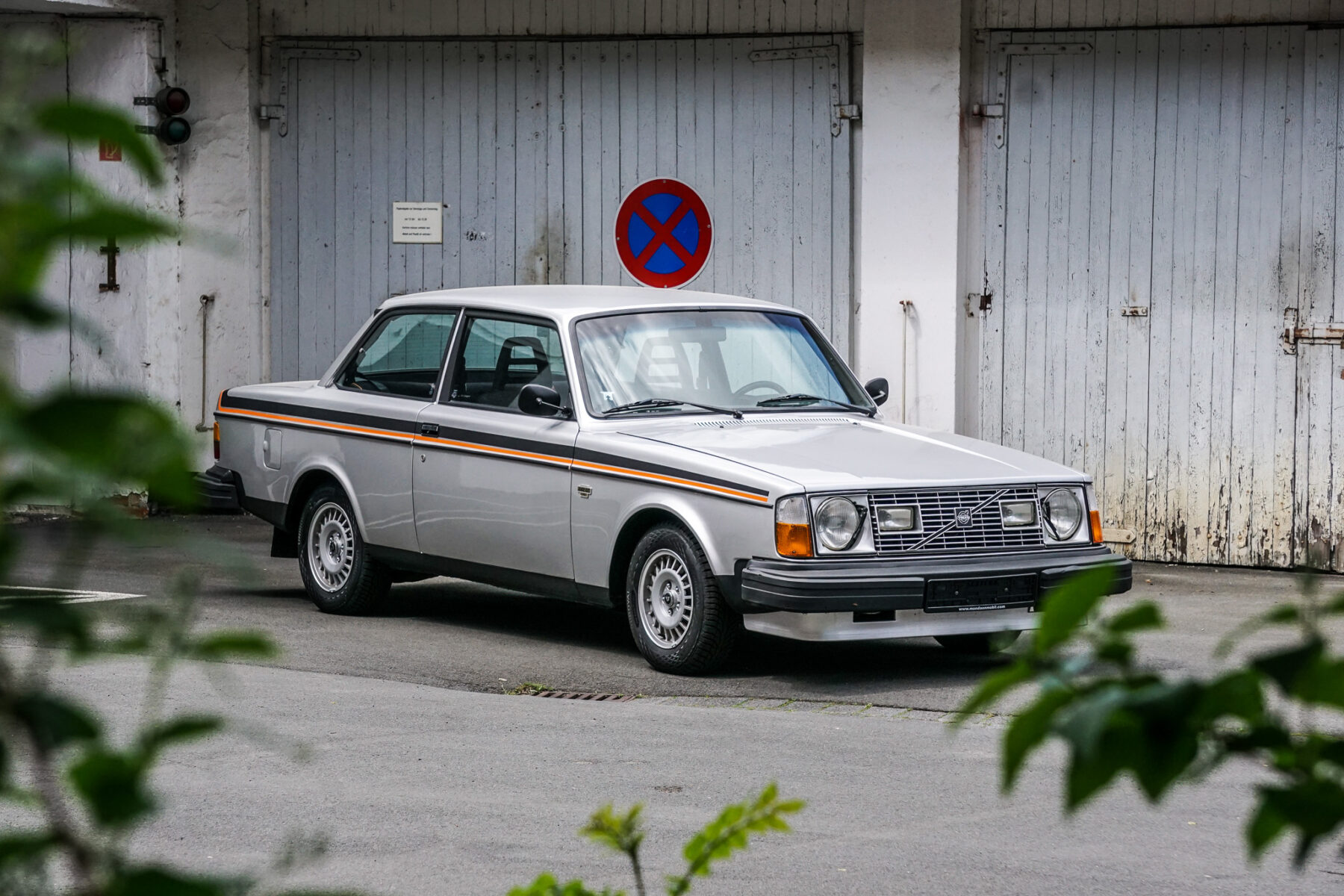 Volvo 242GT by PetrolPunx